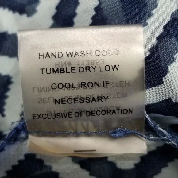 41 Hawthorn Moni Studded Geo Print Blouse Size M Navy White Tunic Top - Picture 5 of 6